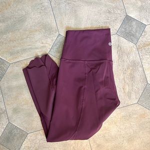 Lululemon crops size 10